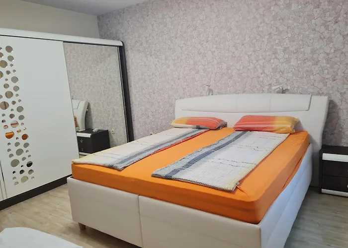 Botanika Apartment *